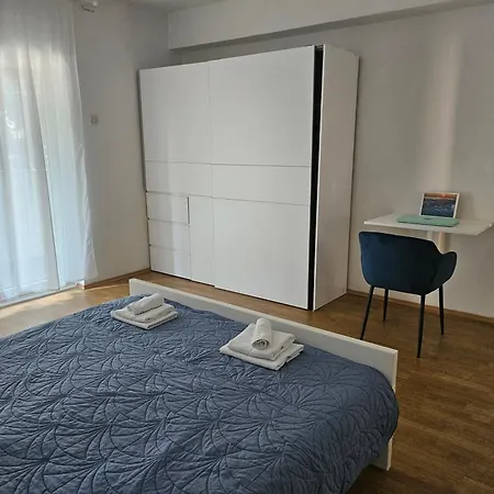 Apartment Mirko Zadar